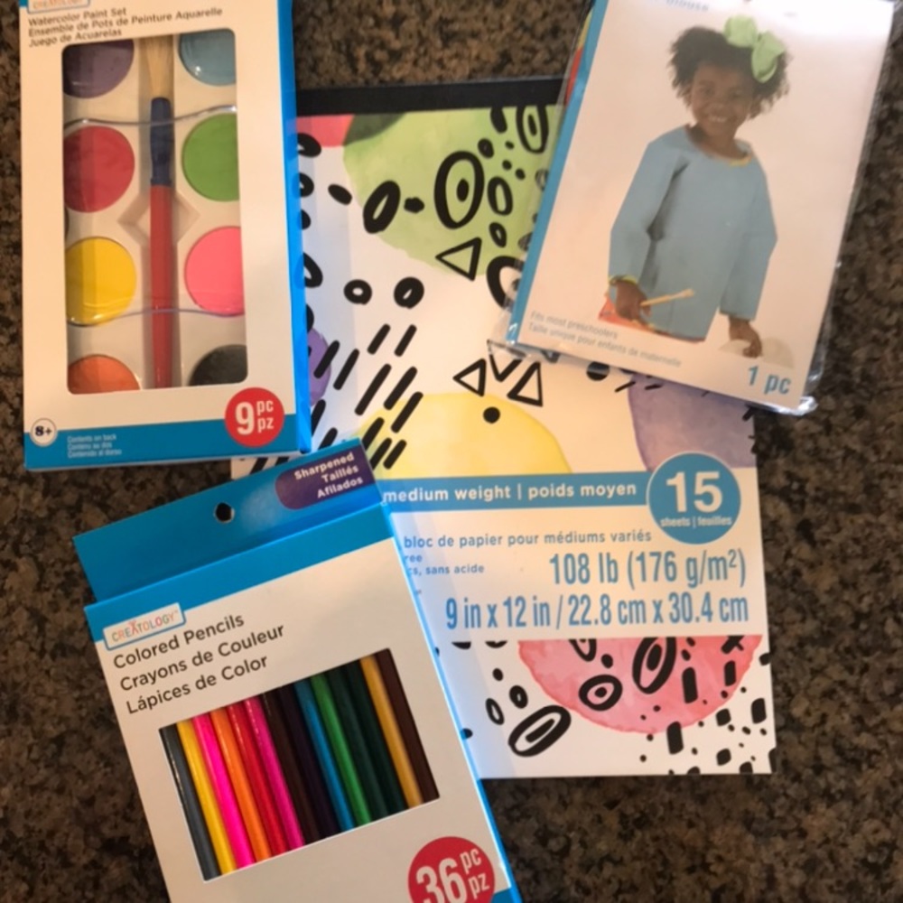 Kids 4 piece CREATOLOGY ART Set with smock, paint, colored pencils, & paper.